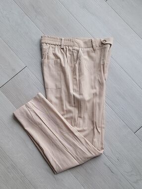 Men's Relaxed Fit Beige Dress Pants
